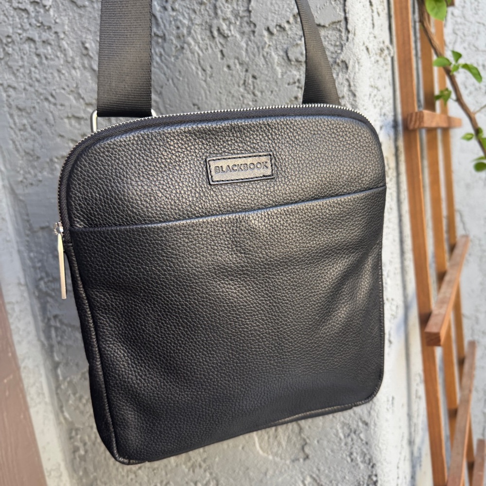 Bugatti Blackbook Horizon 2.0 Leather Crossbody Bag